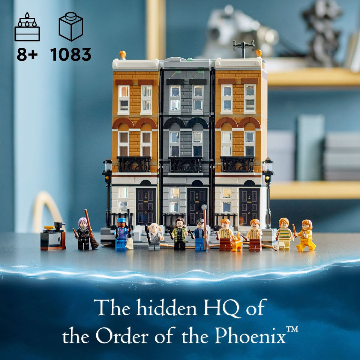 Building Set with 9 Minifigures A190613